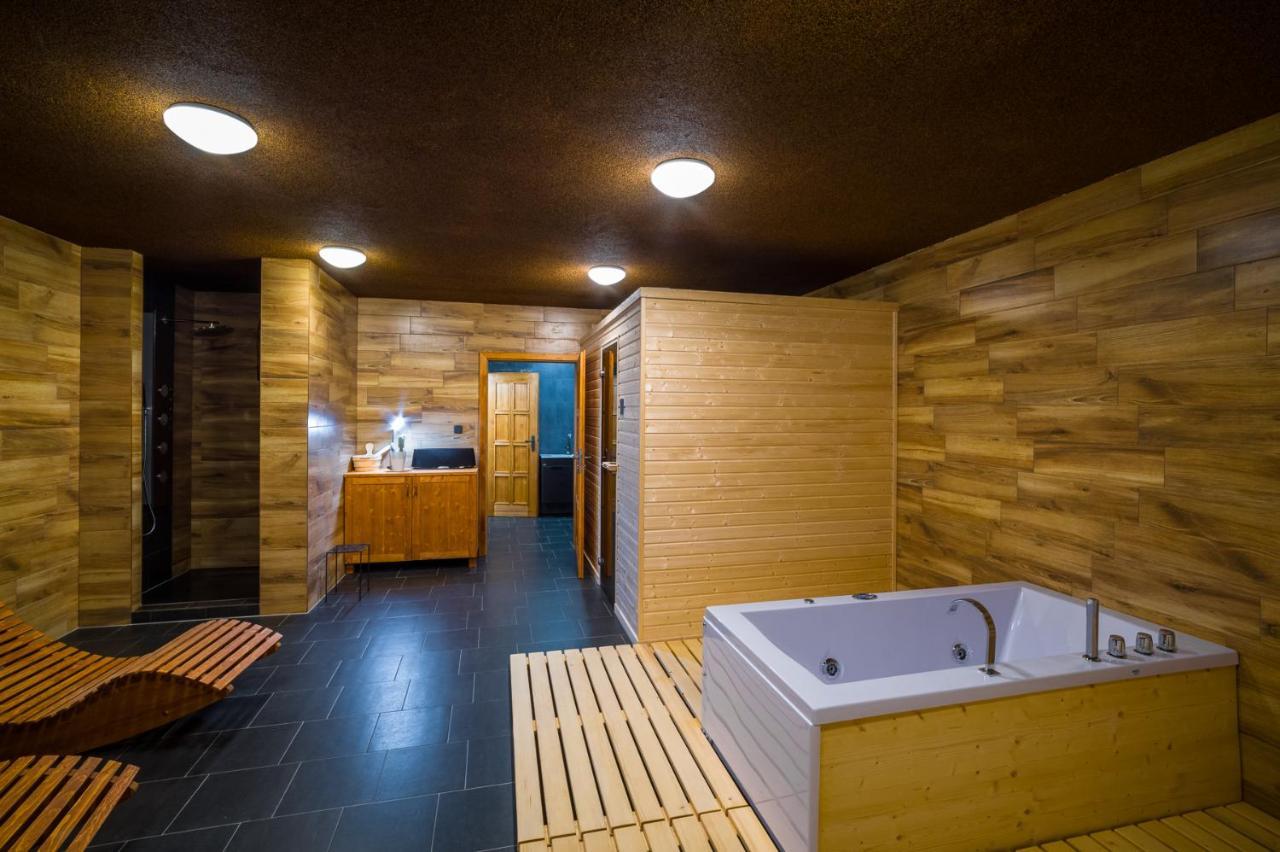 Hotel Ranch Jestrebice Hermanicky Zewnętrze zdjęcie