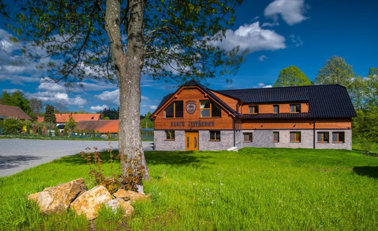 Hotel Ranch Jestrebice Hermanicky Zewnętrze zdjęcie