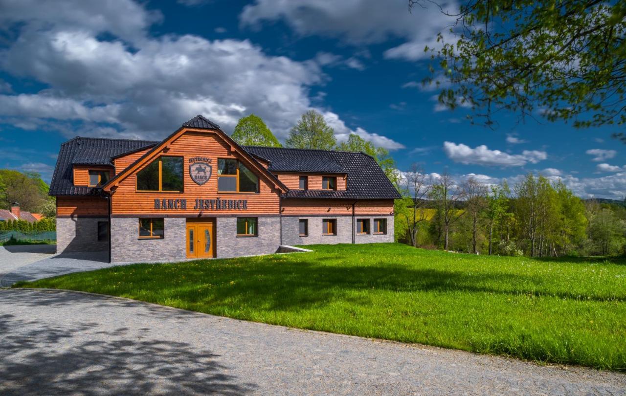 Hotel Ranch Jestrebice Hermanicky Zewnętrze zdjęcie