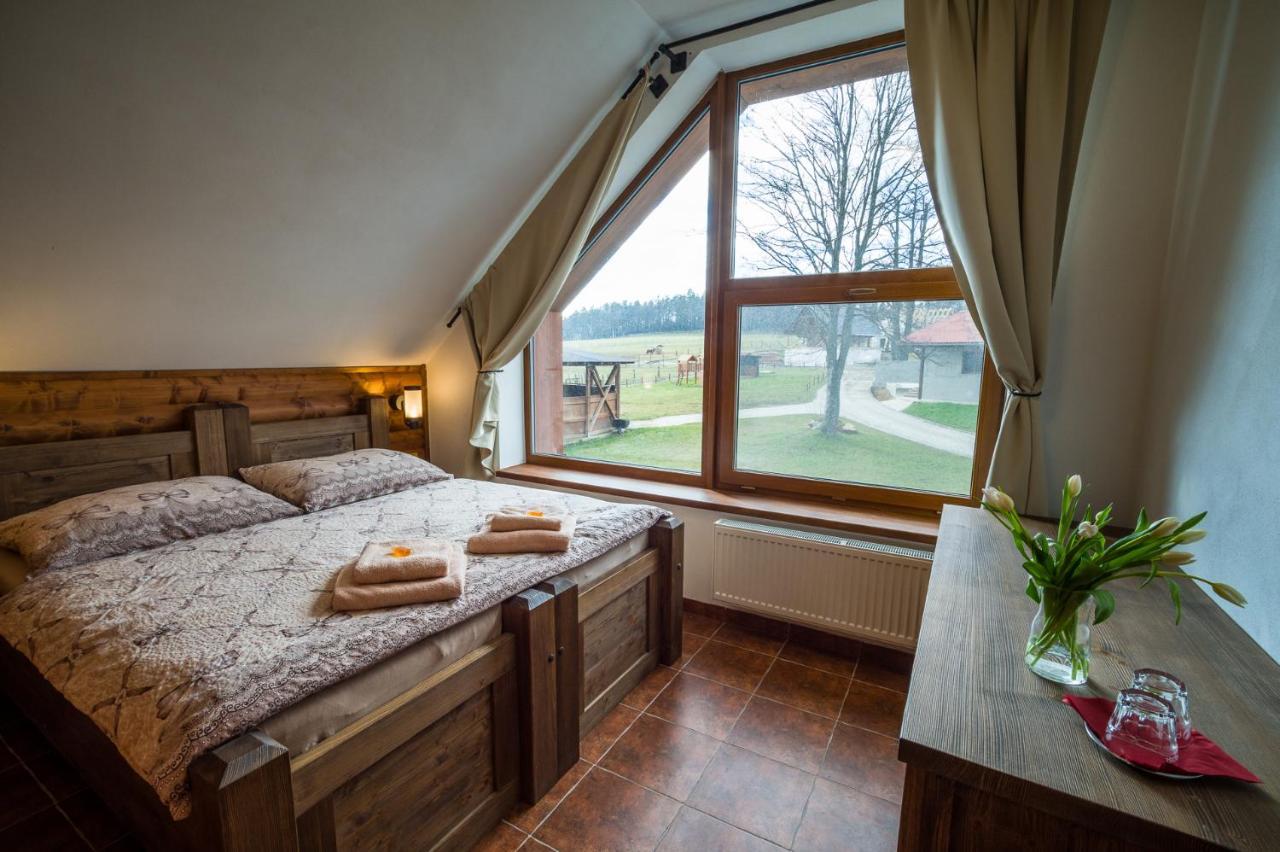 Hotel Ranch Jestrebice Hermanicky Zewnętrze zdjęcie