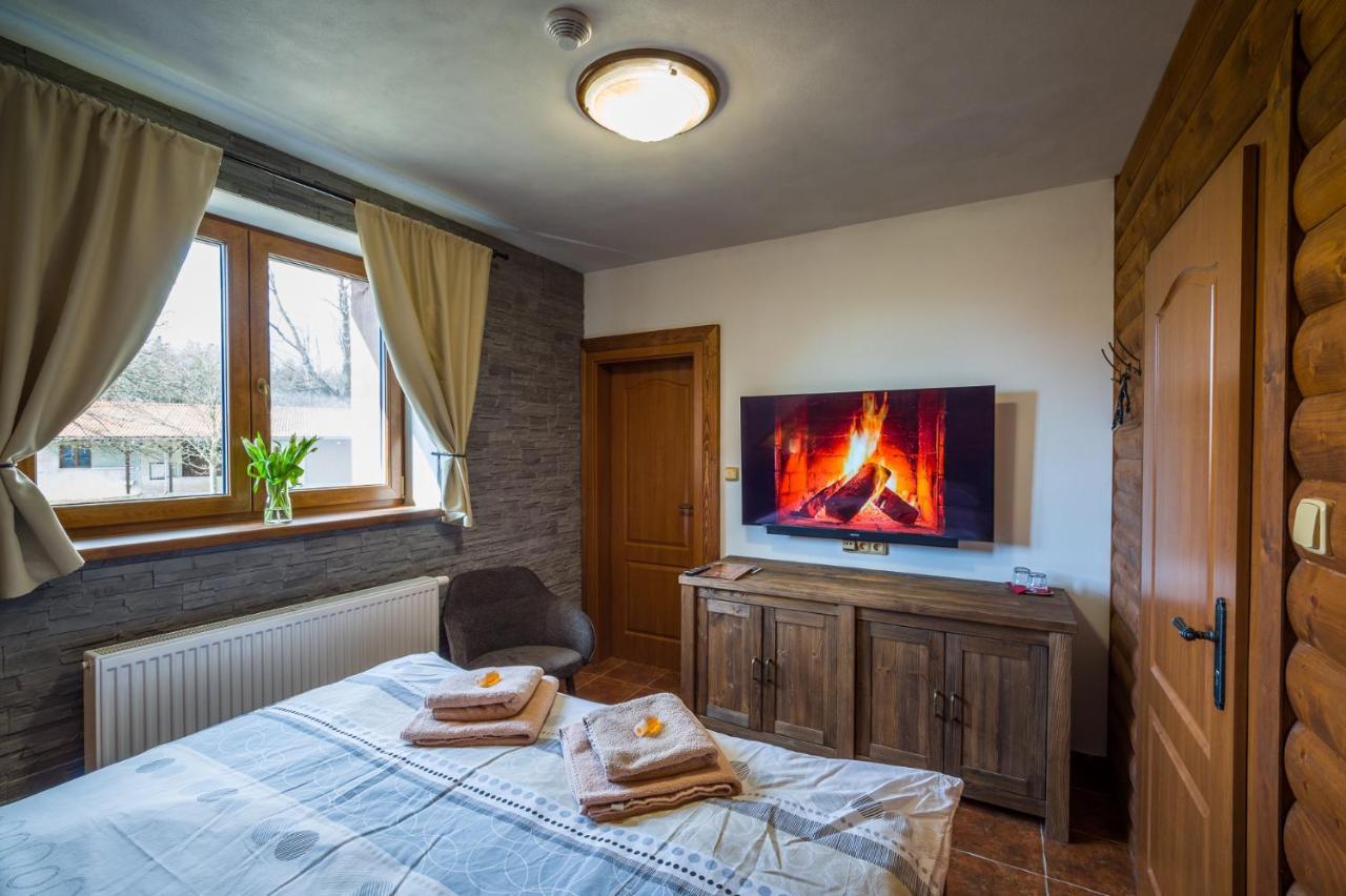 Hotel Ranch Jestrebice Hermanicky Zewnętrze zdjęcie