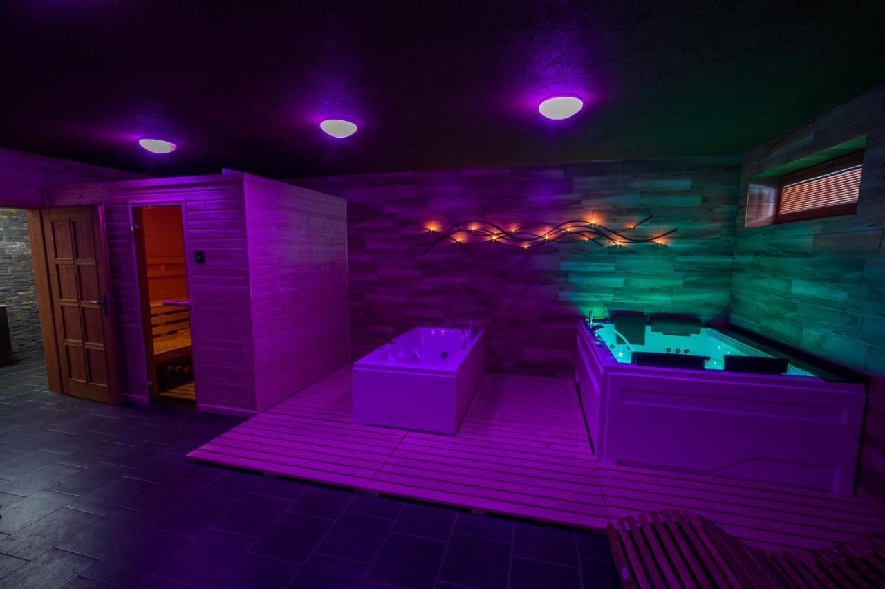 Hotel Ranch Jestrebice Hermanicky Zewnętrze zdjęcie