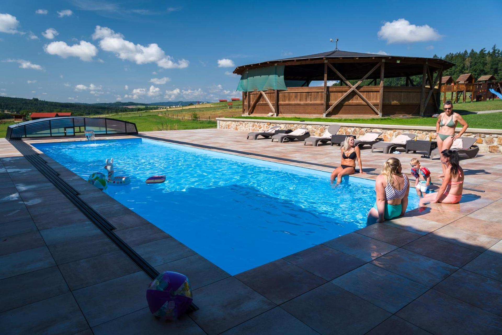 Hotel Ranch Jestrebice Hermanicky Zewnętrze zdjęcie